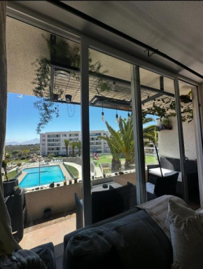 Jardin con vista al oceano